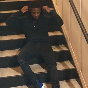 Meet your Posher, Leon